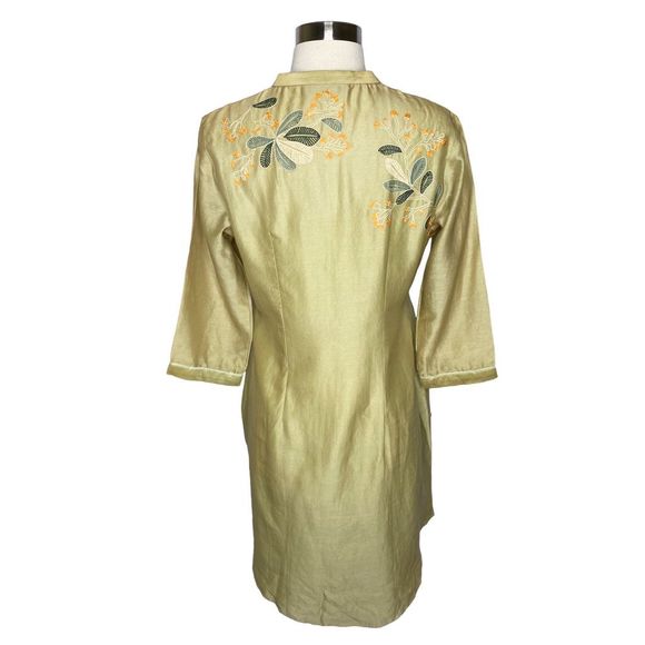 AMPM Ankur Modi | Privanka Modi Shades of Green Floral Kaftan - Size Medium - Picture 5 of 6